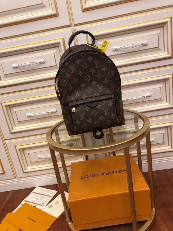 LV Bag - Backpack - Fragrance Deliver SA