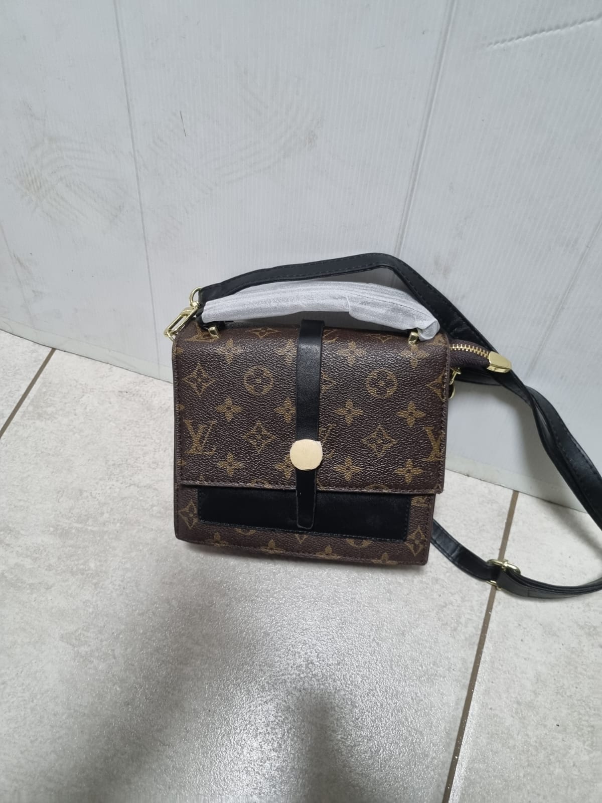 LV Bag - Small Crossbody - Fragrance Deliver SA