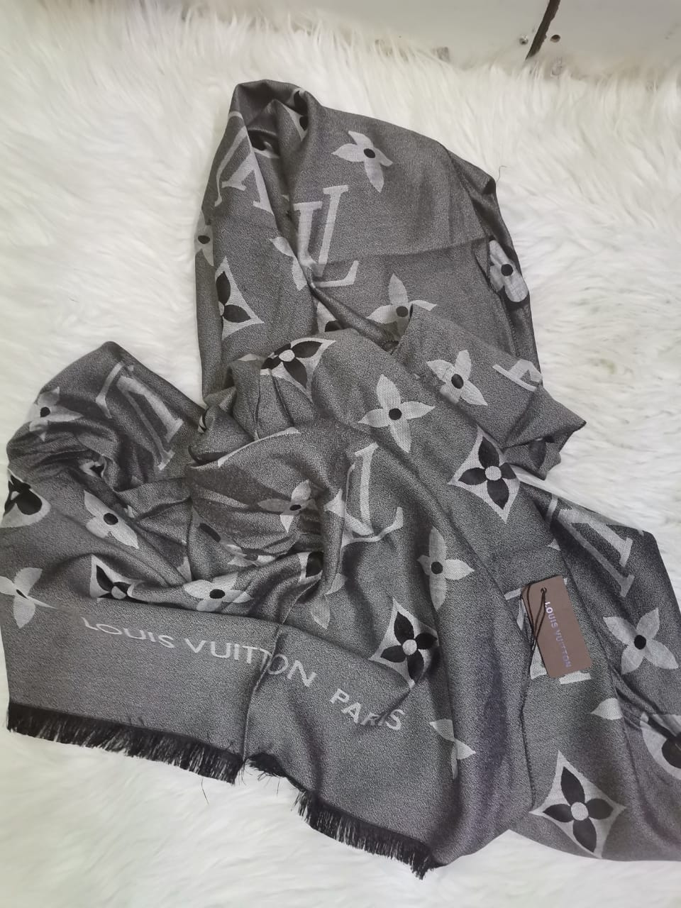 LV Bag - Scarves - Fragrance Deliver SA