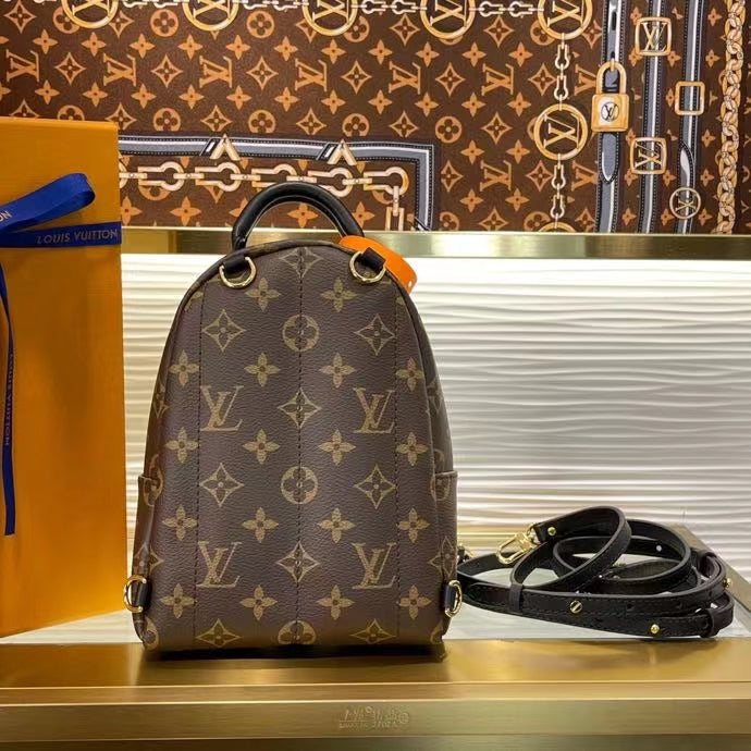 LV Bag - Backpack - Fragrance Deliver SA